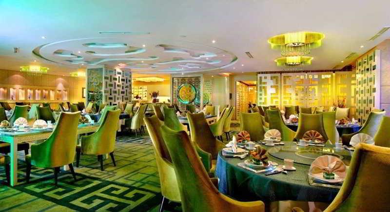 Grand Aston City Hall Medan Bagian luar foto